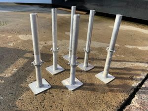 ALUMINIUM SCAFFOLDING JACK LEGS.......600w. - Image 4