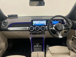 Mercedes-Benz GLB GLB 180 Progressive Line 7 Seat - Image 4