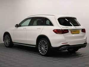 Mercedes-Benz GLC 300d AMG Line - Image 4