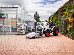 Bobcat Tractors | FREE LOADER | 5 YR WARRANTY - Image 3