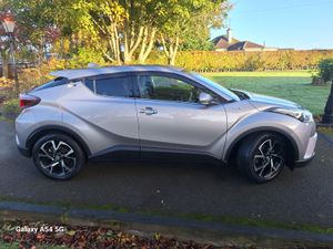 TOYOTA C-HR 1.8 HYBRID AUTO - Image 4