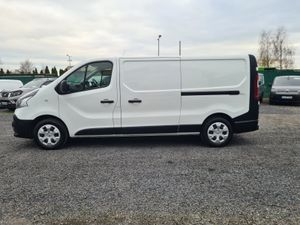 RENAULT TRAFIC INCLUDES VAT - Image 4