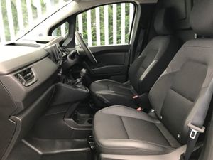 Renault Kangoo 1.5 Diesel Start Model  17 000 Plu - Image 3