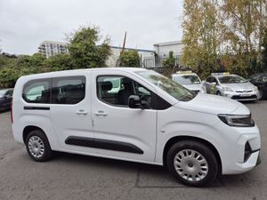 Opel Combo/2025/Auto/1,5 Diesel/Wheelchair Access! - Image 4