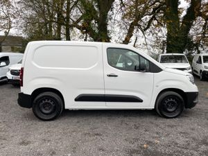 Opel Combo - Image 2