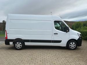 2022 (222 Reg) Renault Master MWB Business+ - Image 3