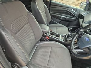 Ford Kuga 2018 Comercial 4 Seater - Image 4