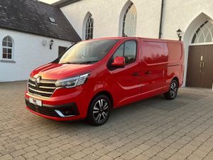 2022 Renault Trafic Sport+ 150bhp  Lwb 2.0 150bhp - Image 4