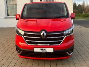 2022 Renault Trafic Sport+ 150bhp  Lwb 2.0 150bhp - Image 3