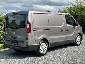 2016 RENAULT TRAFIC SPORT 120PS - Image 4