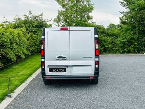 2018 RENAULT TRAFIC NO VAT - Image 4