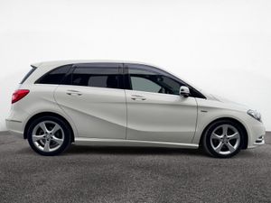 Mercedes B180 Automatic  (54) - Image 4
