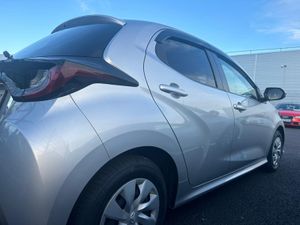 TOYOTA YARIS 2021 - Image 4