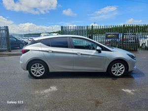 Opel Astra 2019 1.6 D 108000 kms - Image 3