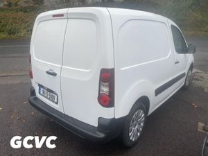 Citroen Berlingo 3 Seater Panel Van - Image 2