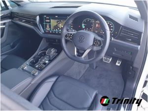 Volkswagen Touareg 252 R-line Commercial  Availab - Image 2
