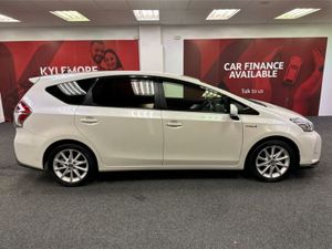 Toyota Prius Alpha - 1.8 Hybrid Automatic - Rever - Image 2
