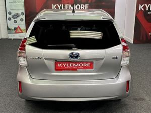 Toyota Prius Alpha - 1.8 Hybrid Automatic - Rever - Image 4