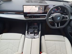 BMW 5 Series 530e M Sport Pro - Image 4