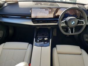 BMW 5 Series 530e M Sport - Image 4