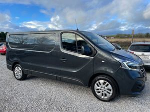 Renault Trafic Sport - Image 4