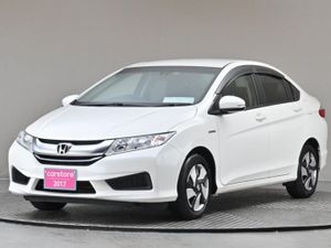 Honda Grace 1.5 Hybrid 4DR Auto  low Mileage reve - Image 3