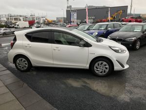 2018 TOYOTA AQUA WHITE AUTO - Image 3