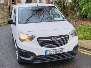 Opel Combo 2020 beautiful van - Image 2