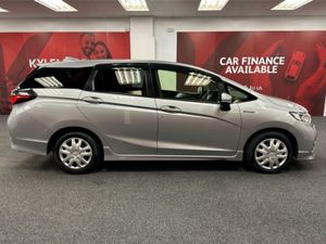 Honda Shuttle 1.5 Hybrid Automatic - Reverse Came - Image 2