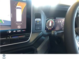 Volkswagen Crafter Cr35 MWB 177HP Auto Highline HR - Image 4