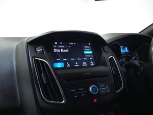 Ford Focus St Line 1.5 Tdci - Image 4
