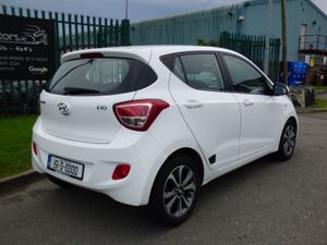 HYUNDAI i10 1.2 SE 5DR - Image 3