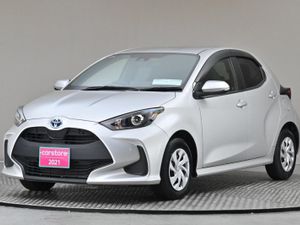 Toyota Yaris 1.5 Petrol Hybrid park Sensors Front - Image 3