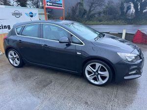 152 Astra 1.4T 140PS Low Miles LIMITED EDITION - Image 2