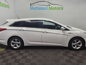 2015 Hyundai i40 Comfort 1.7D Estate - Image 2