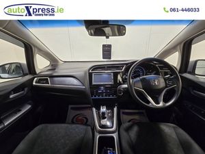 Honda Shuttle 1.5 Hybrid 4WD Reversing Camera  Au - Image 2