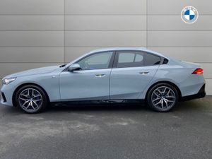 BMW i5 Edrive40 M Sport - Image 3