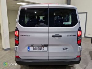 Ford Transit Custom Kombi Custom 9 Seat - Image 4