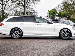 Mercedes-Benz E-Class E300de AMG Premium Plus Est - Image 3