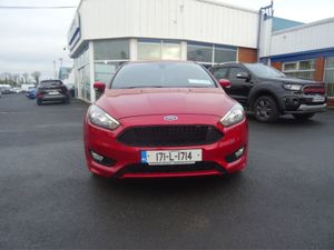 Ford Focus St-line 1.5 TD 120PS 6speed - Image 2