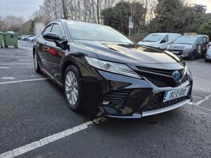 Toyota Camry / 2019 / 2.5 Petrol Hybrid / Auto - Image 3