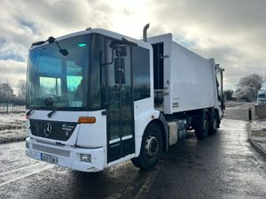 Mercedes Econic Bin Truck - Image 3