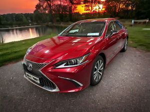 Lexus ES 300h Executive Hybrid Low Mileage - Image 4