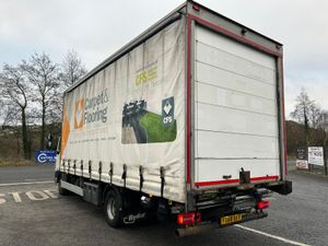 2019 DAF LF 180 12 Ton 22Ft Curtainsider - Image 4