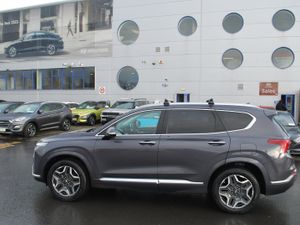 Hyundai Santa Fe 2022 - Image 2