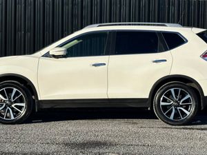 Nissan X-Trail  *7 seat *Sunroof *4X4 - Image 4