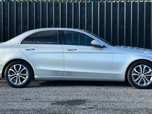 Mercedes-Benz C220d Auto *Immaculate - Image 4