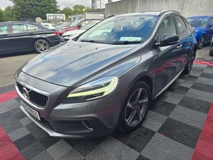 2018 VOLVO V40 D2 CROSS COUNTRY PRO - Image 3