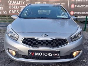 🔵 Kia Ceed  1.4 CRDI ECOD SW 5DR LOW KM - Image 3