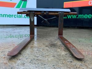 JCB FORK POSITIONER / SIDE SHIFT CARRIAGE. - Image 4